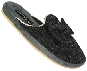 Damskie pantofle firmy Meteor DV264 w kolorze czarnym